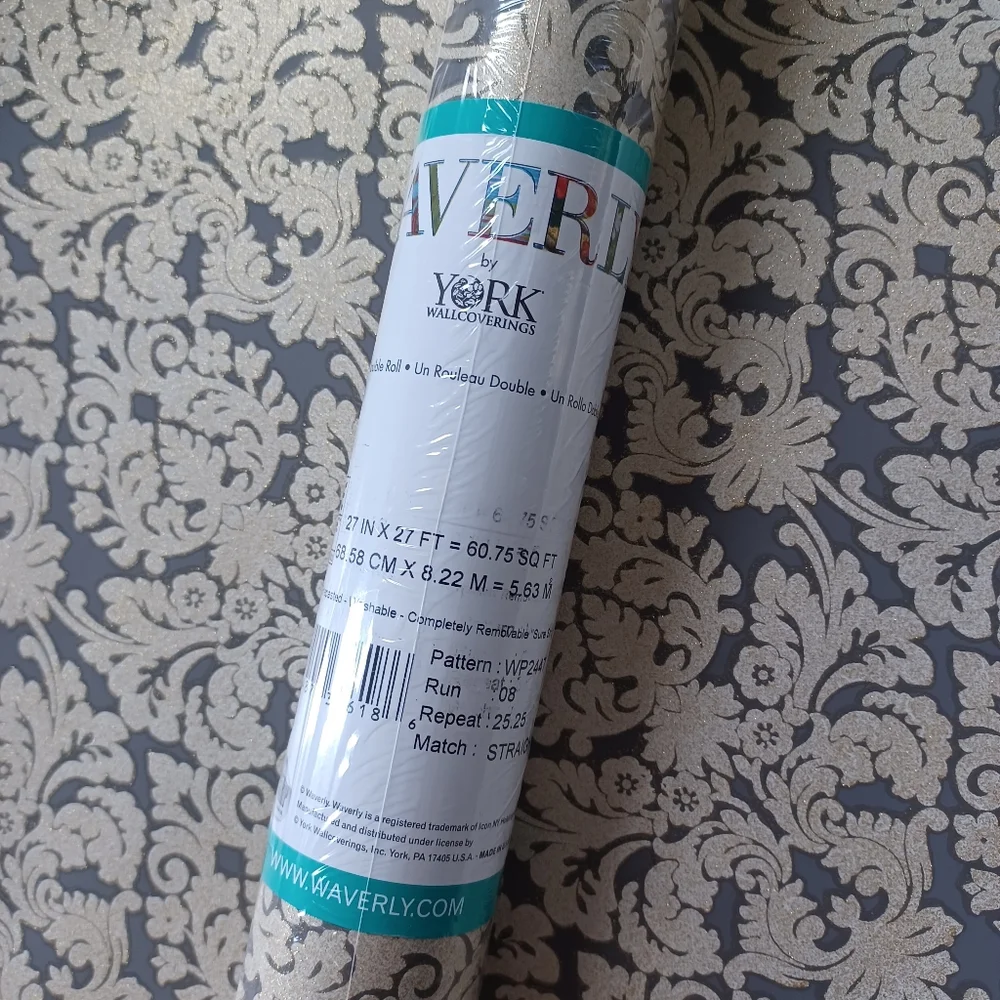 Wallpaper Gold Damask Essence.